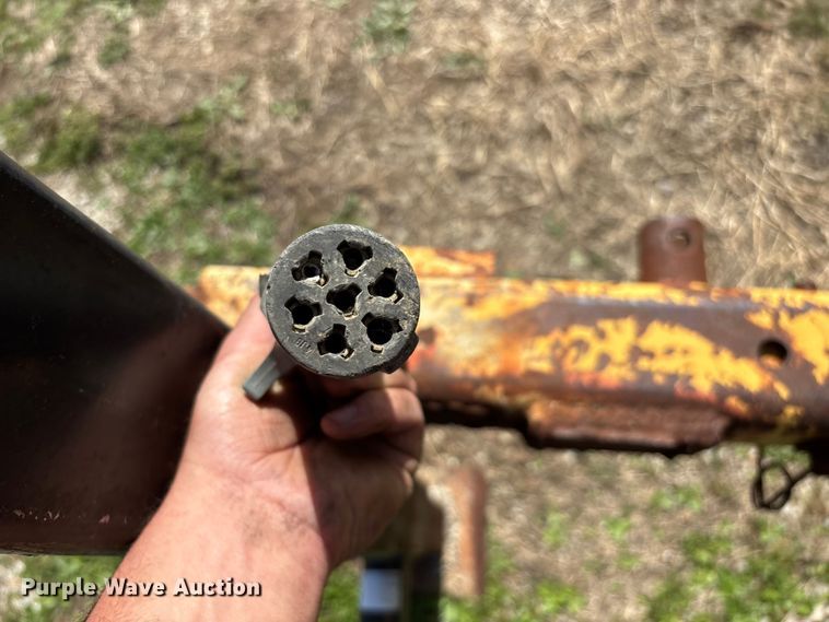 image for item EO4069 Vermeer 1250 wood chipper