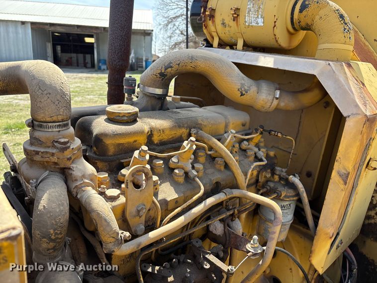 image for item EO4069 Vermeer 1250 wood chipper