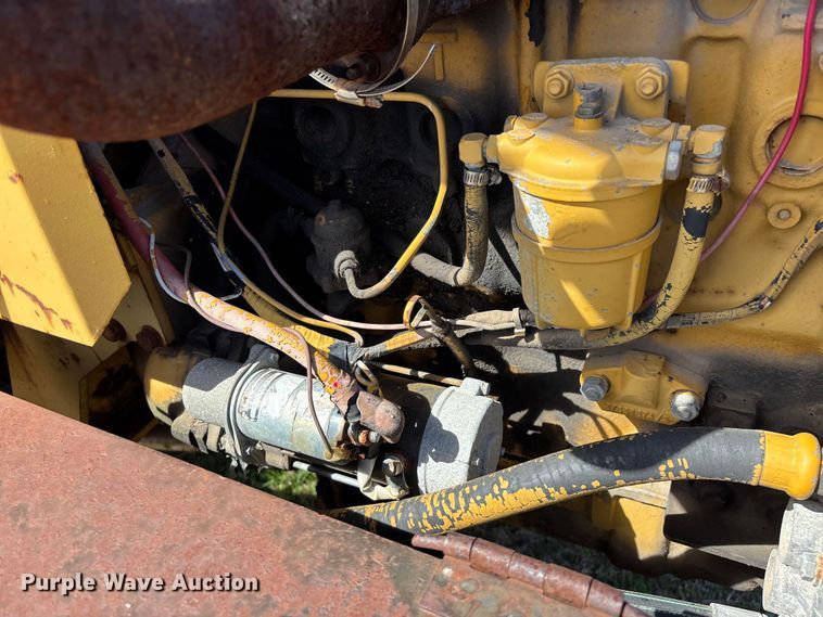 image for item EO4069 Vermeer 1250 wood chipper