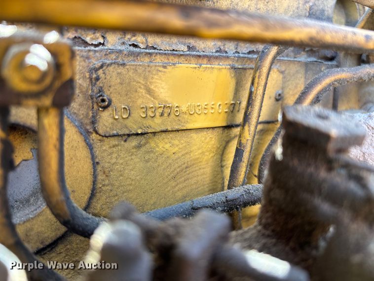 image for item EO4069 Vermeer 1250 wood chipper