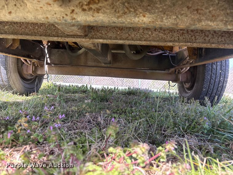 image for item EO4070 2004 Vermeer BC1400 XL wood chipper