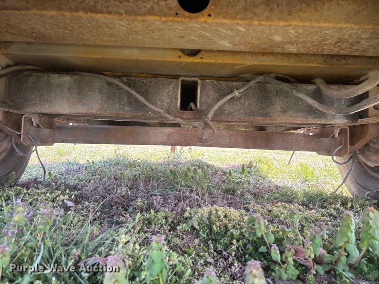 image for item EO4070 2004 Vermeer BC1400 XL wood chipper