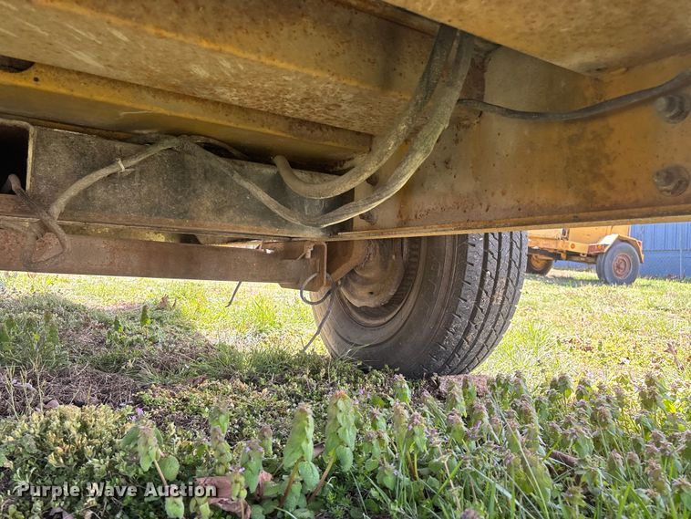 image for item EO4070 2004 Vermeer BC1400 XL wood chipper