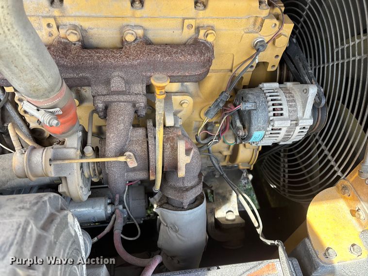 image for item EO4070 2004 Vermeer BC1400 XL wood chipper