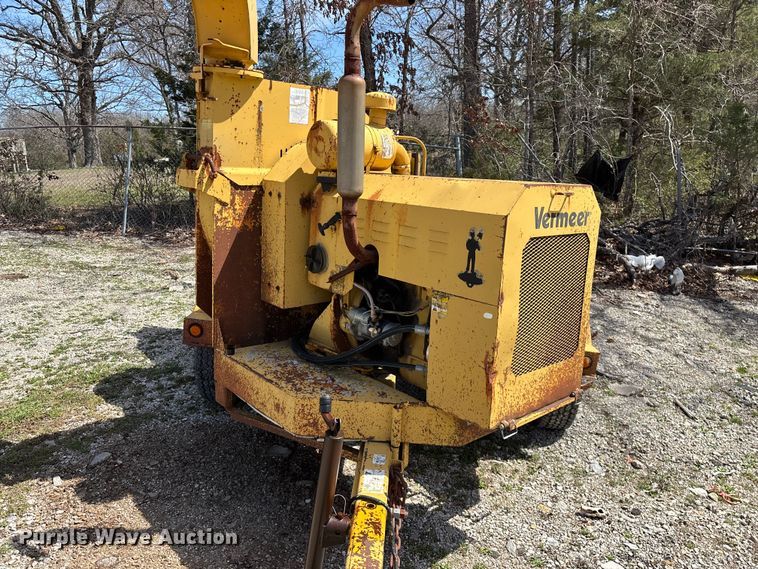 image for item EO4071 Vermeer 1250 wood chipper