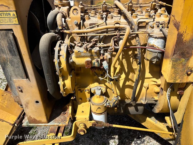 image for item EO4071 Vermeer 1250 wood chipper