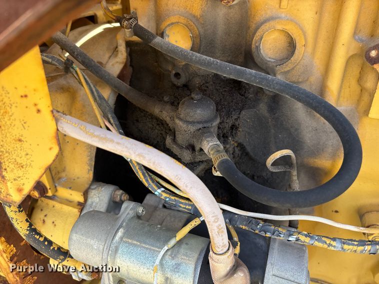 image for item EO4071 Vermeer 1250 wood chipper