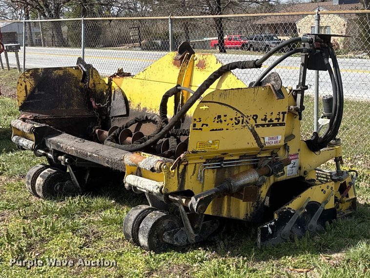 image for item EO4073 Gilcrest PavMaster 414T 2416735 paver