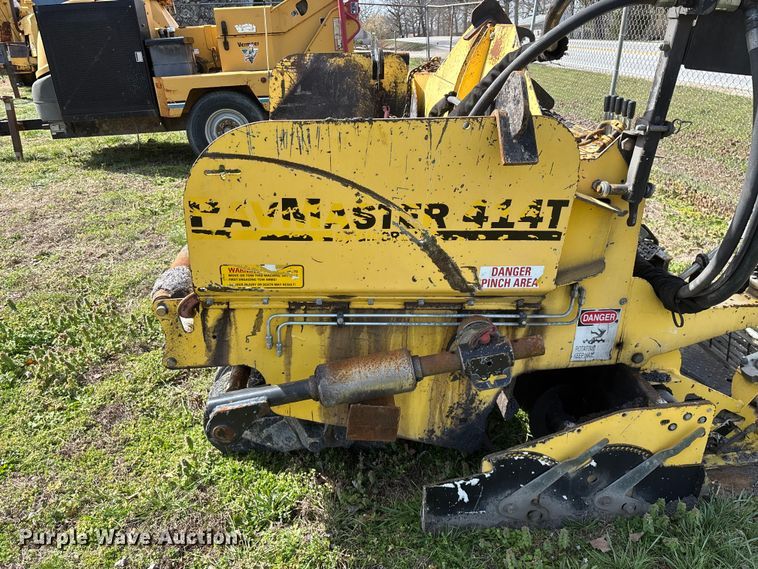 image for item EO4073 Gilcrest PavMaster 414T 2416735 paver