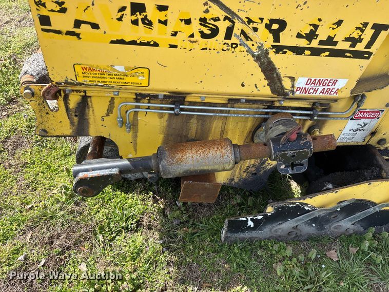 image for item EO4073 Gilcrest PavMaster 414T 2416735 paver