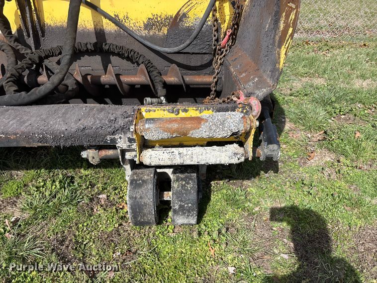 image for item EO4073 Gilcrest PavMaster 414T 2416735 paver