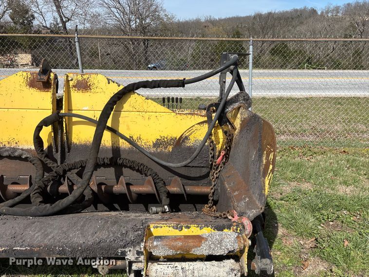 image for item EO4073 Gilcrest PavMaster 414T 2416735 paver