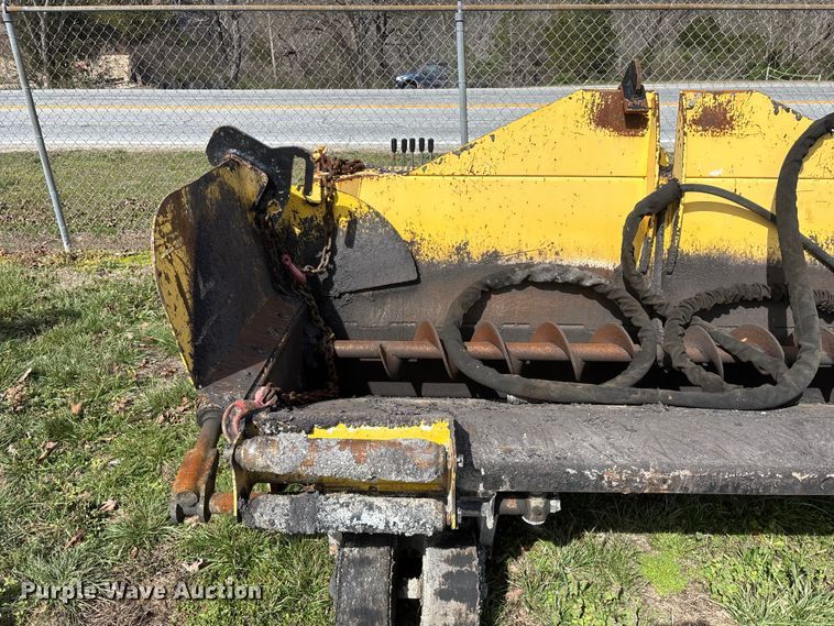 image for item EO4073 Gilcrest PavMaster 414T 2416735 paver