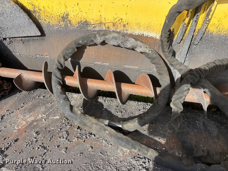 image for item EO4073 Gilcrest PavMaster 414T 2416735 paver