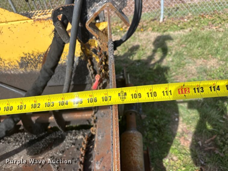 image for item EO4073 Gilcrest PavMaster 414T 2416735 paver