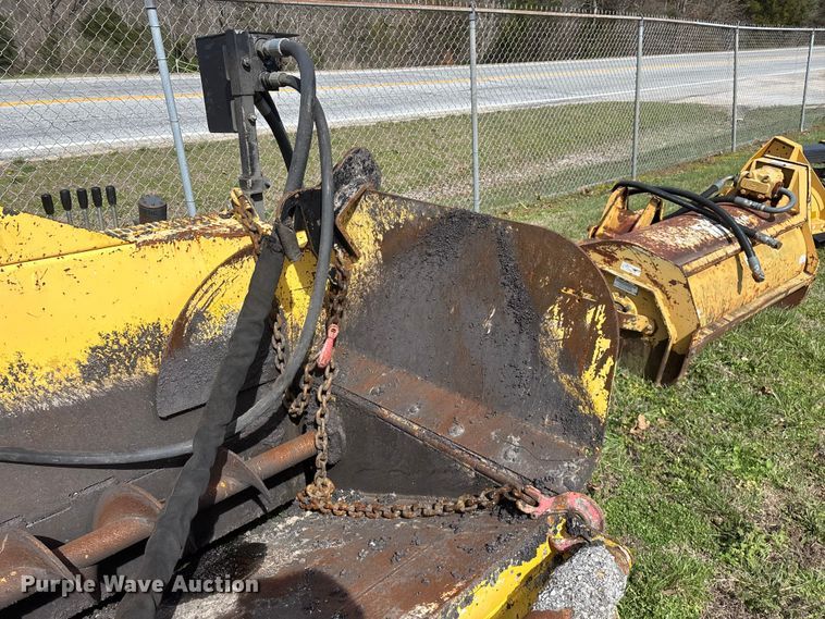 image for item EO4073 Gilcrest PavMaster 414T 2416735 paver