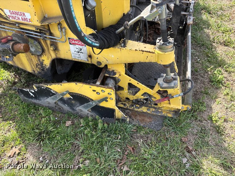 image for item EO4073 Gilcrest PavMaster 414T 2416735 paver