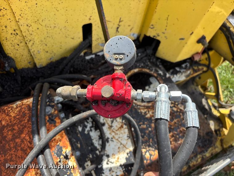 image for item EO4073 Gilcrest PavMaster 414T 2416735 paver