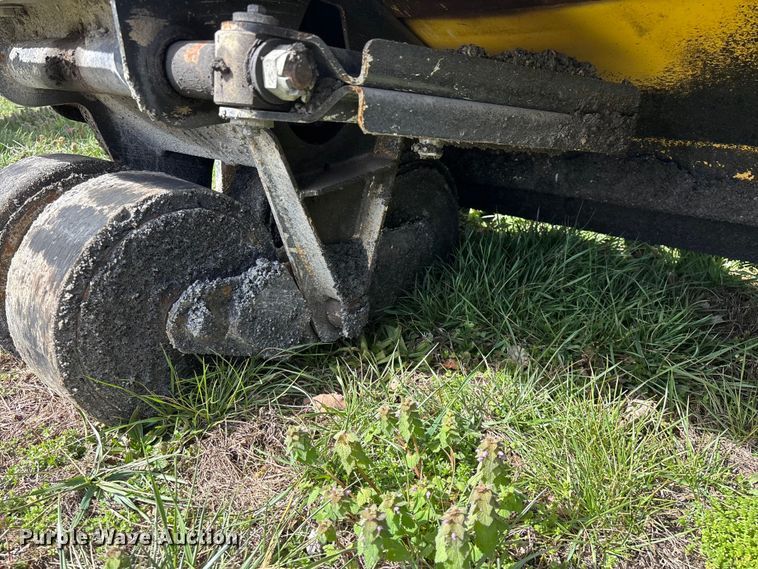 image for item EO4073 Gilcrest PavMaster 414T 2416735 paver