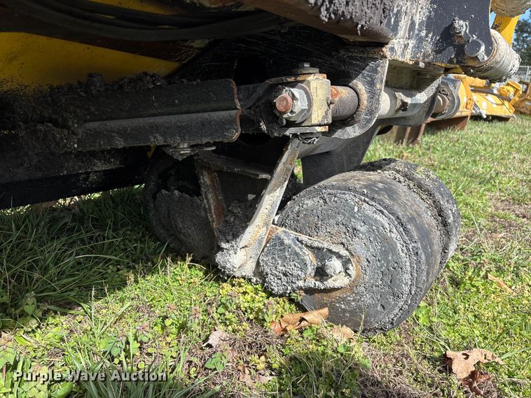 image for item EO4073 Gilcrest PavMaster 414T 2416735 paver