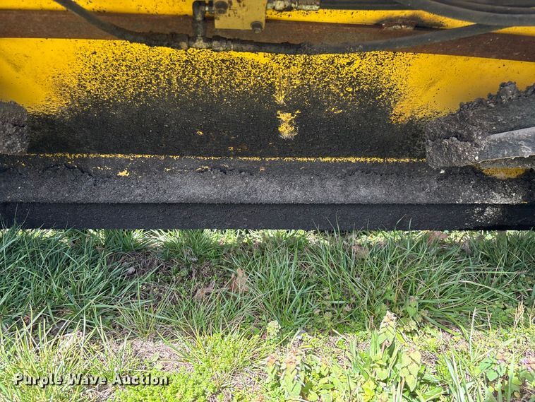 image for item EO4073 Gilcrest PavMaster 414T 2416735 paver