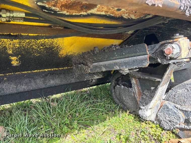 image for item EO4073 Gilcrest PavMaster 414T 2416735 paver