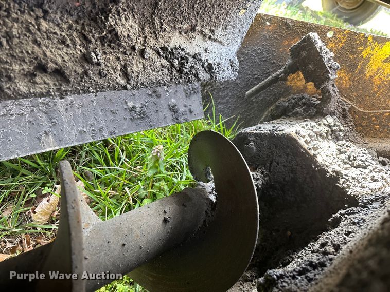 image for item EO4073 Gilcrest PavMaster 414T 2416735 paver