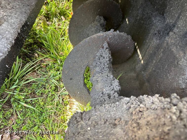 image for item EO4073 Gilcrest PavMaster 414T 2416735 paver