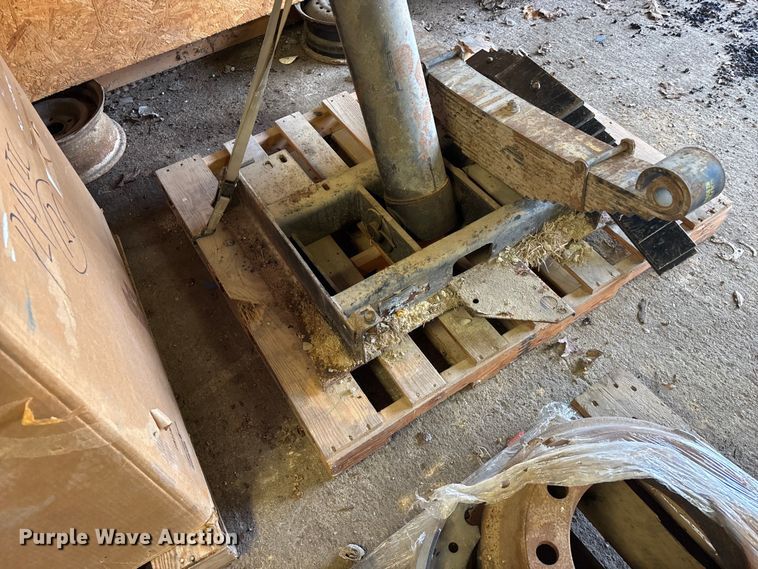 image for item EO4081 Dump truck ram and truck springs