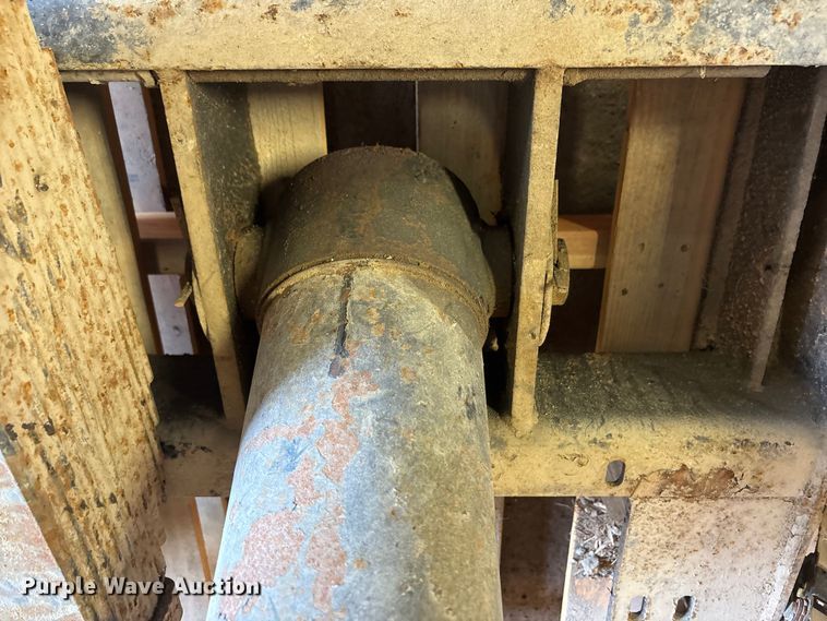 image for item EO4081 Dump truck ram and truck springs