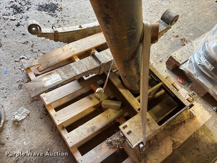 image for item EO4081 Dump truck ram and truck springs