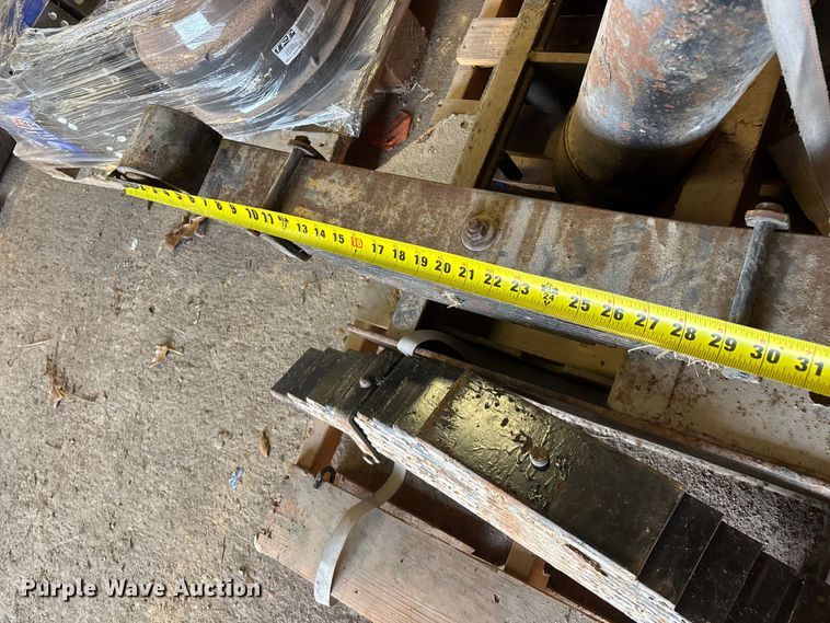 image for item EO4081 Dump truck ram and truck springs