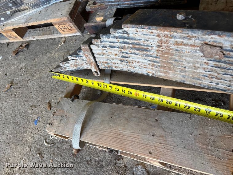 image for item EO4081 Dump truck ram and truck springs