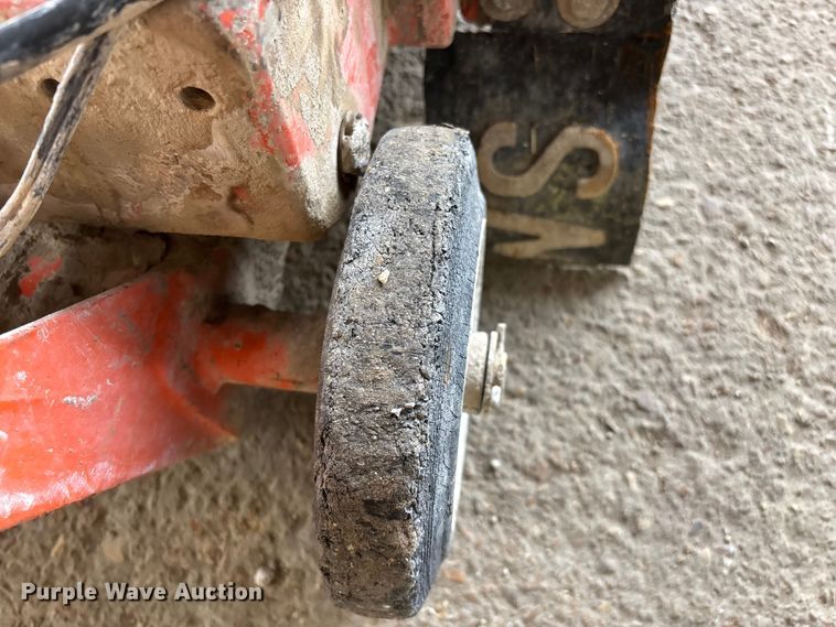 image for item EO4082 Norton Clipper C13 saw