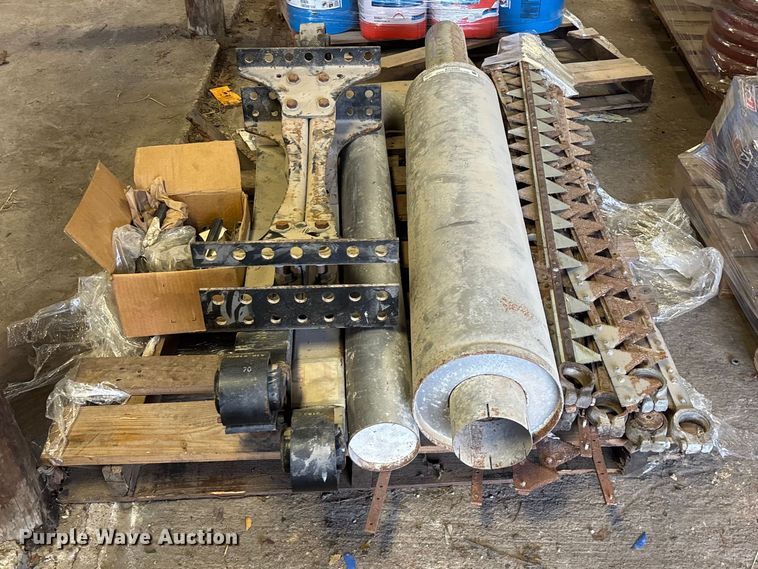 image for item EO4083 Truck and sickle mower parts