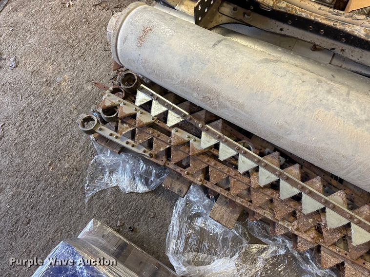 image for item EO4083 Truck and sickle mower parts