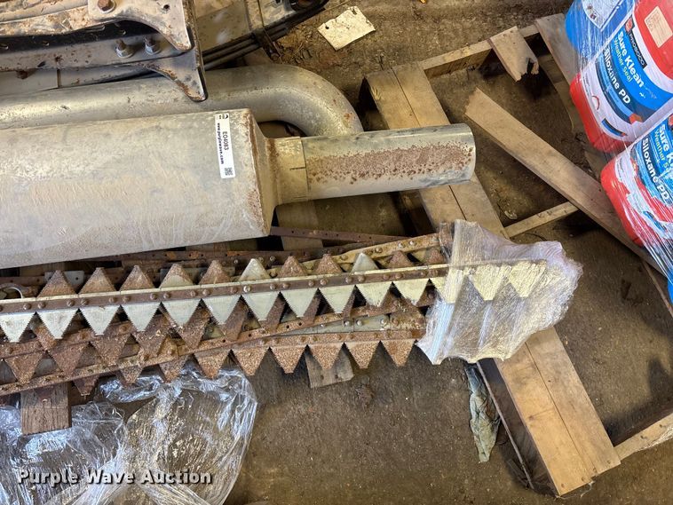 image for item EO4083 Truck and sickle mower parts