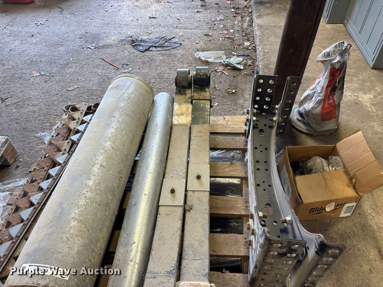 image for item EO4083 Truck and sickle mower parts