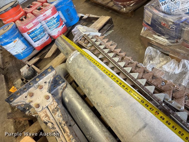 image for item EO4083 Truck and sickle mower parts