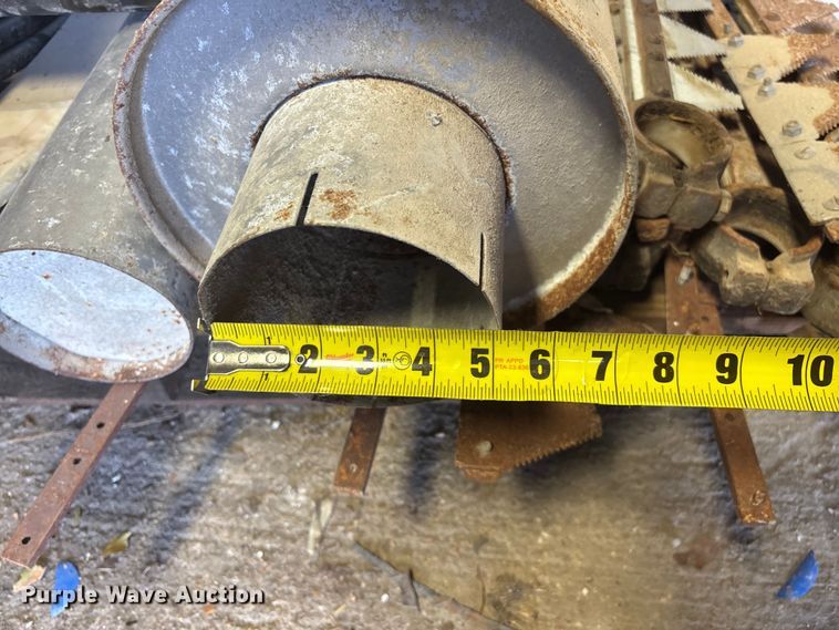 image for item EO4083 Truck and sickle mower parts