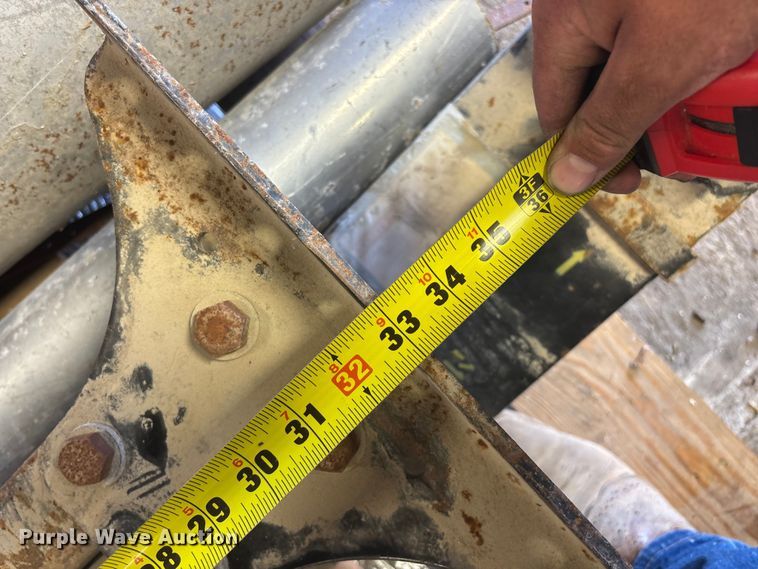 image for item EO4083 Truck and sickle mower parts