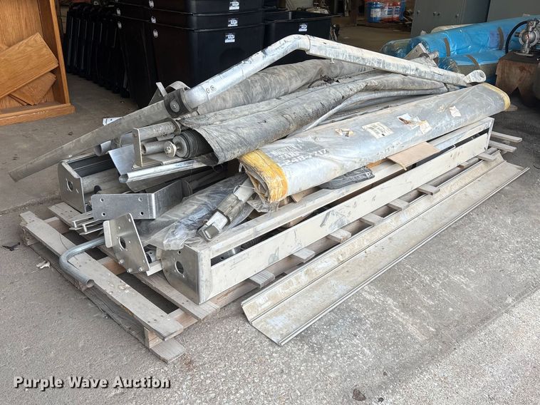 image for item EO4085 Dump truck roll tarp parts