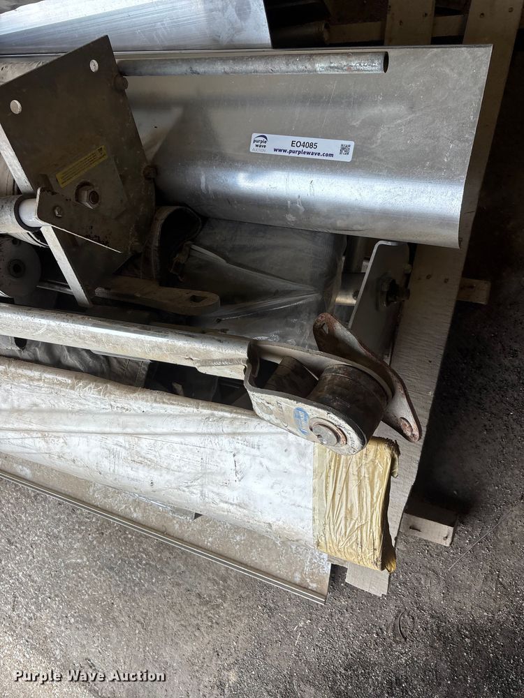 image for item EO4085 Dump truck roll tarp parts