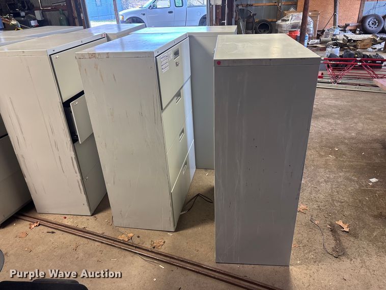 image for item EO4087 (9) metal cabinets