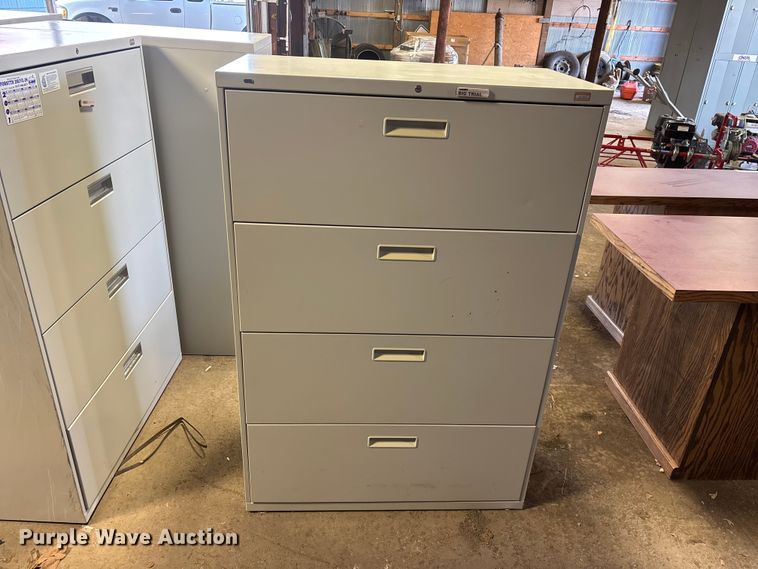 image for item EO4087 (9) metal cabinets