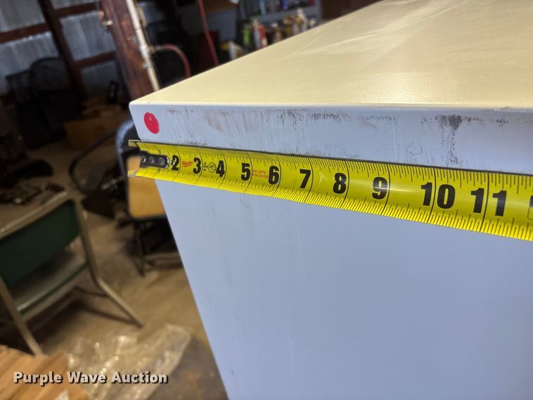 image for item EO4087 (9) metal cabinets