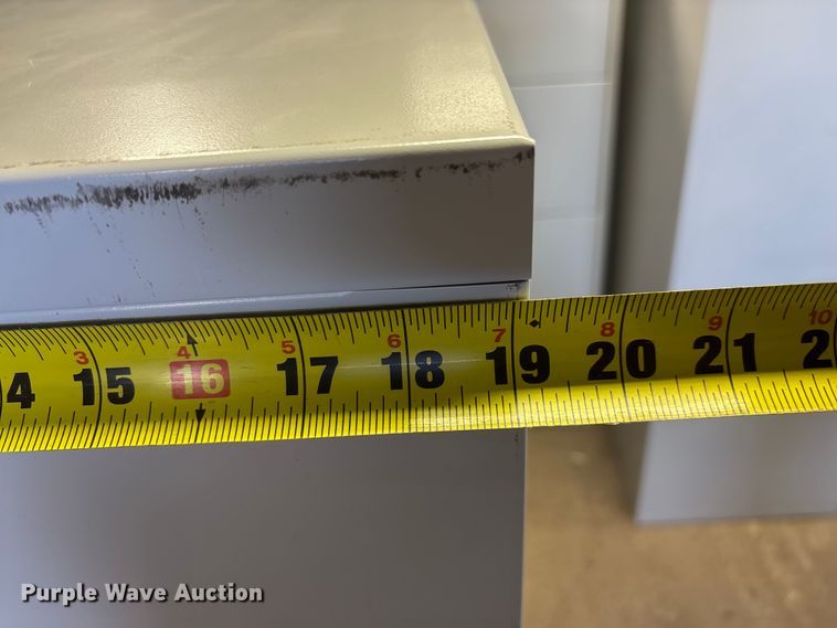 image for item EO4087 (9) metal cabinets