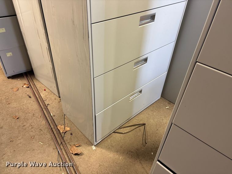 image for item EO4087 (9) metal cabinets