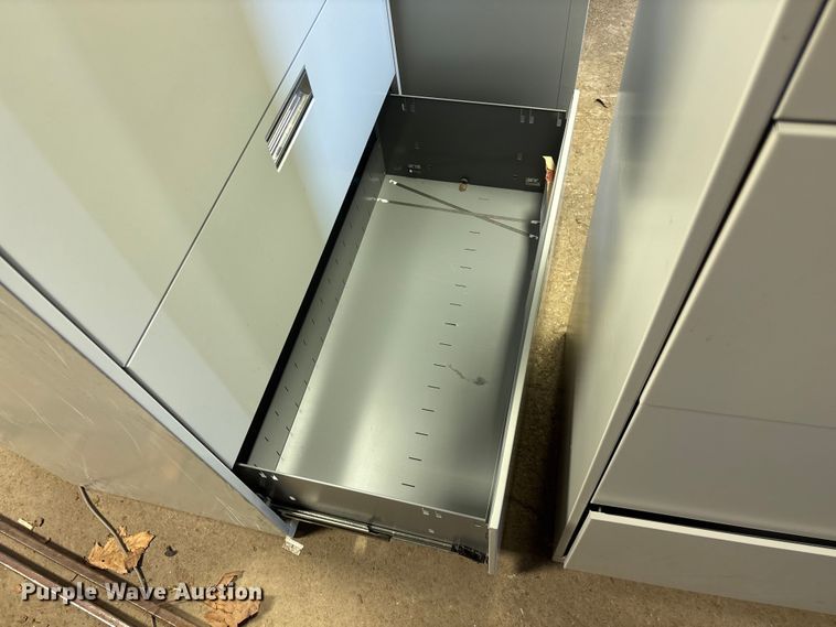 image for item EO4087 (9) metal cabinets