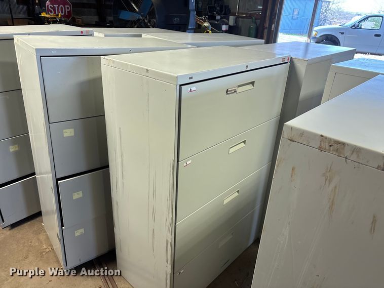 image for item EO4087 (9) metal cabinets